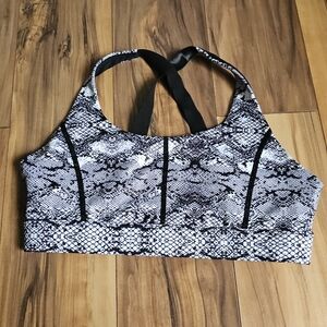 Zyia Cobra Metallic Light N Tight Adjustable Bra